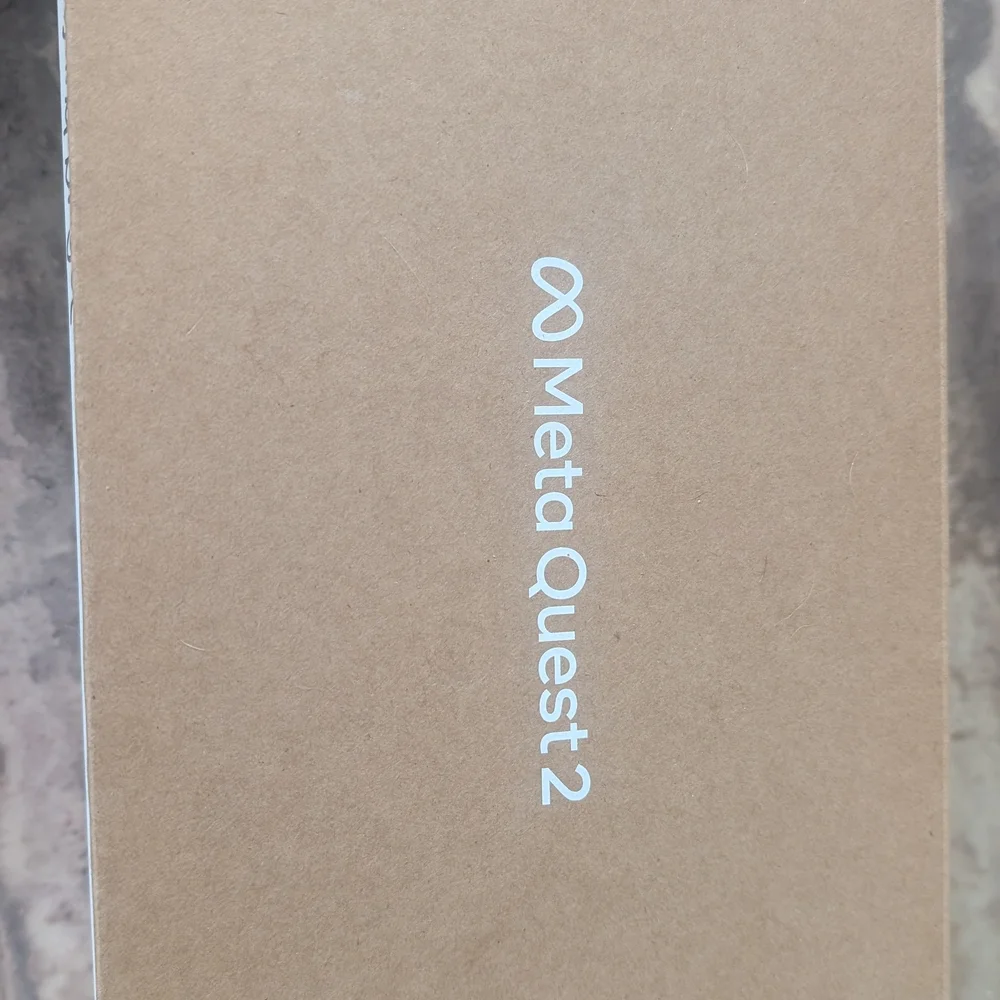 Advanced White VR Headset for Immersive Experiences